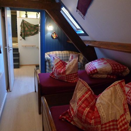 B & B & B De Smisse IJzendijke Экстерьер фото
